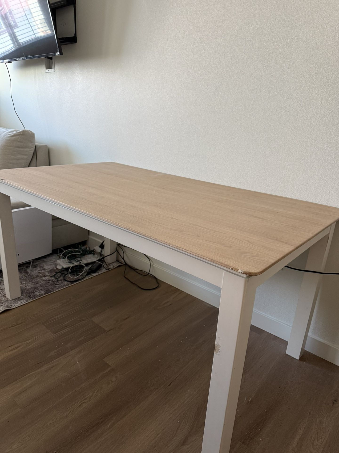 FOR SALE ✨ Wooden Dining Table