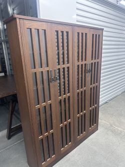 Firm Price Wooden Cabinet with Shelves 