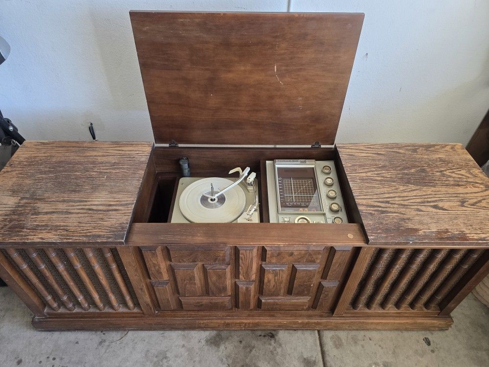 Packard Bell Console Record Player