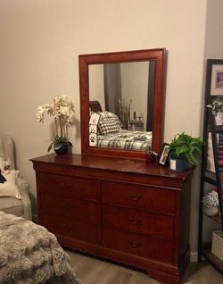 Cherrywood 6 drawer hardwood dresser