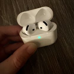 AirPods 4 