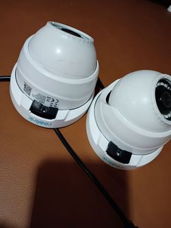 Reolink Dome Security Cameras – Lot of 2