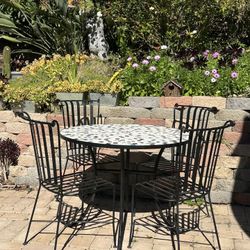 Italian Design Patio Furniture Table Set! delivery Available For Extra Fee. 