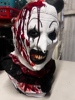 Art the clown bust