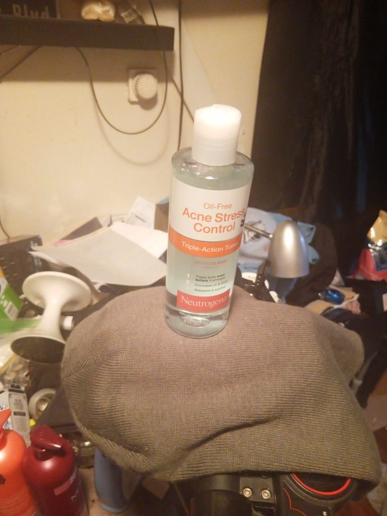 Neutrogena Acne Stress Control