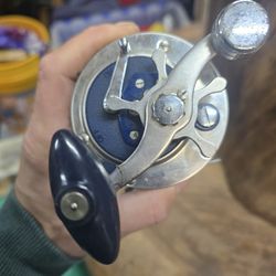 Dolphin Olympic Saltwater Fishing Reel 