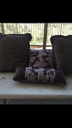 Pillow set