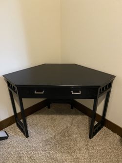 Small Corner Office Desk (Black)