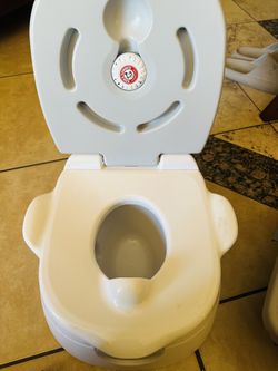 MUNCHIKIN BAÑITO PARA BEBÉS 3- In ONE PERFECT CONDITION LIKE NEW