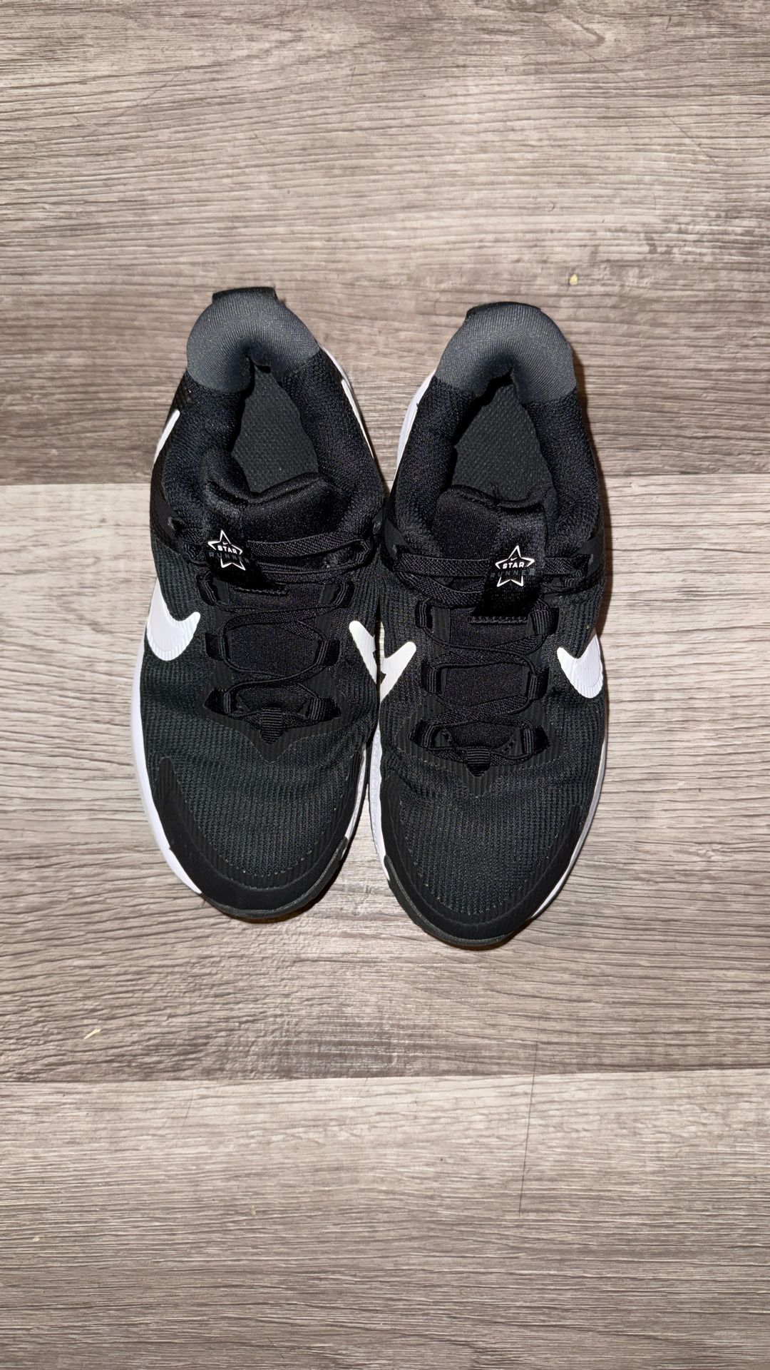 Nike Kid Shoes Boy Or Girl Size 13