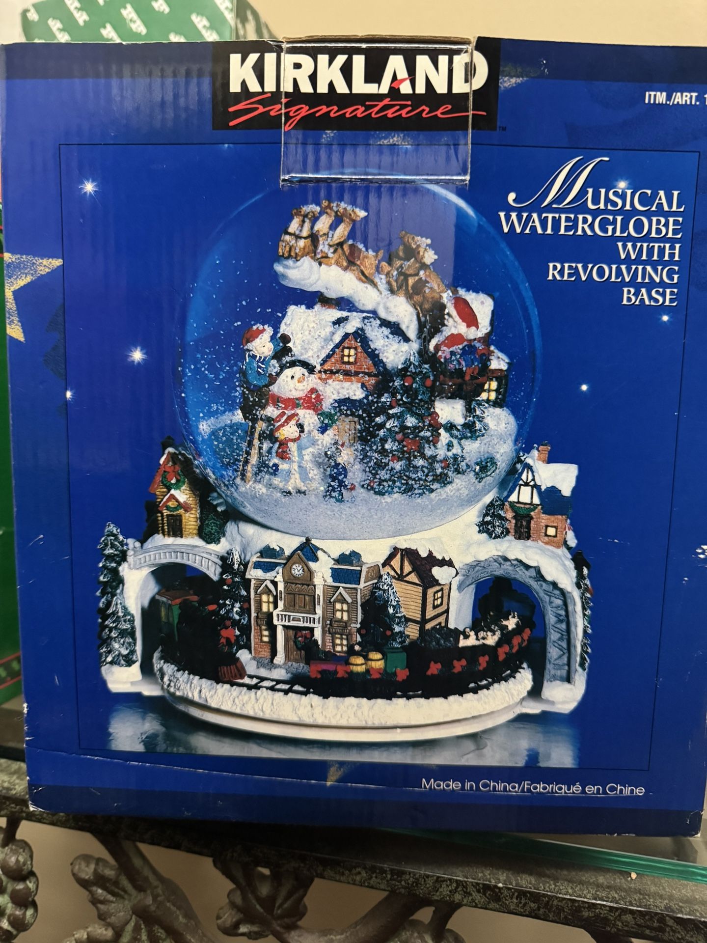 Christmas Decoration Snow Globe