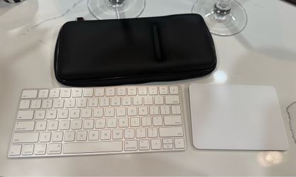 Apple Magic Keyboard + Apple Magic Trackpad