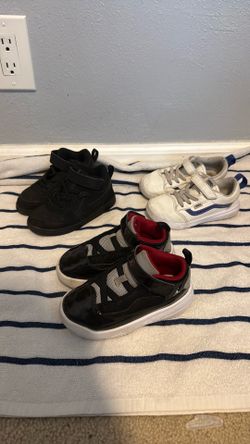 Boys 9c Nike and Vans shoes