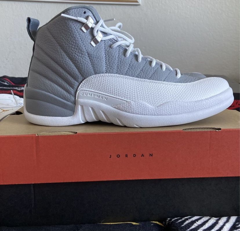 Air Jordan 12 “STEALTH” Sz 11