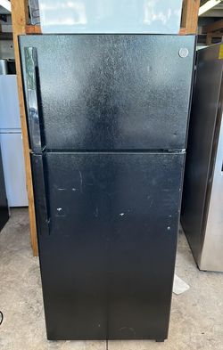 GE Top Mount Black Stainless Refrigerator
