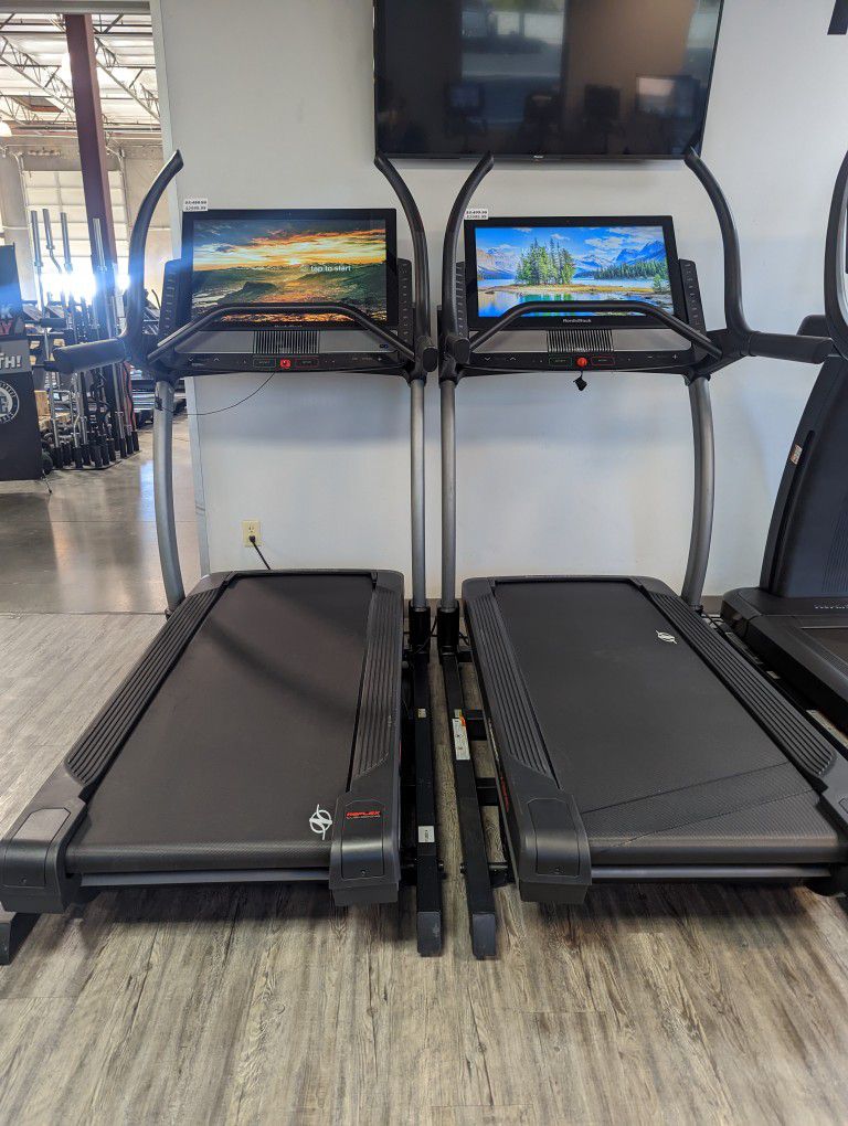 Nordictrack x32i Commercial Incline Trainer