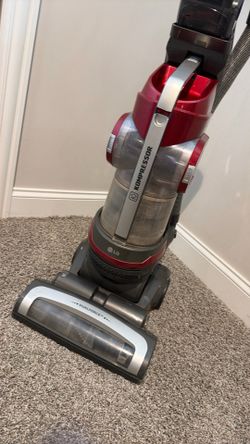 LG Kompressor Upright Vacuum
