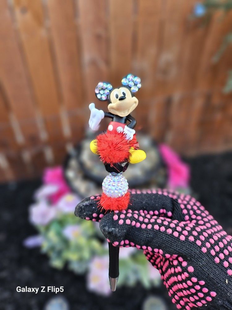 Mackey Mouse Pen