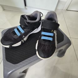 Zapatos Deportivos Para Niños Entre 5-6 Años De Uso, Casi Nuevos