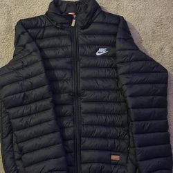 nike puffer jacket 