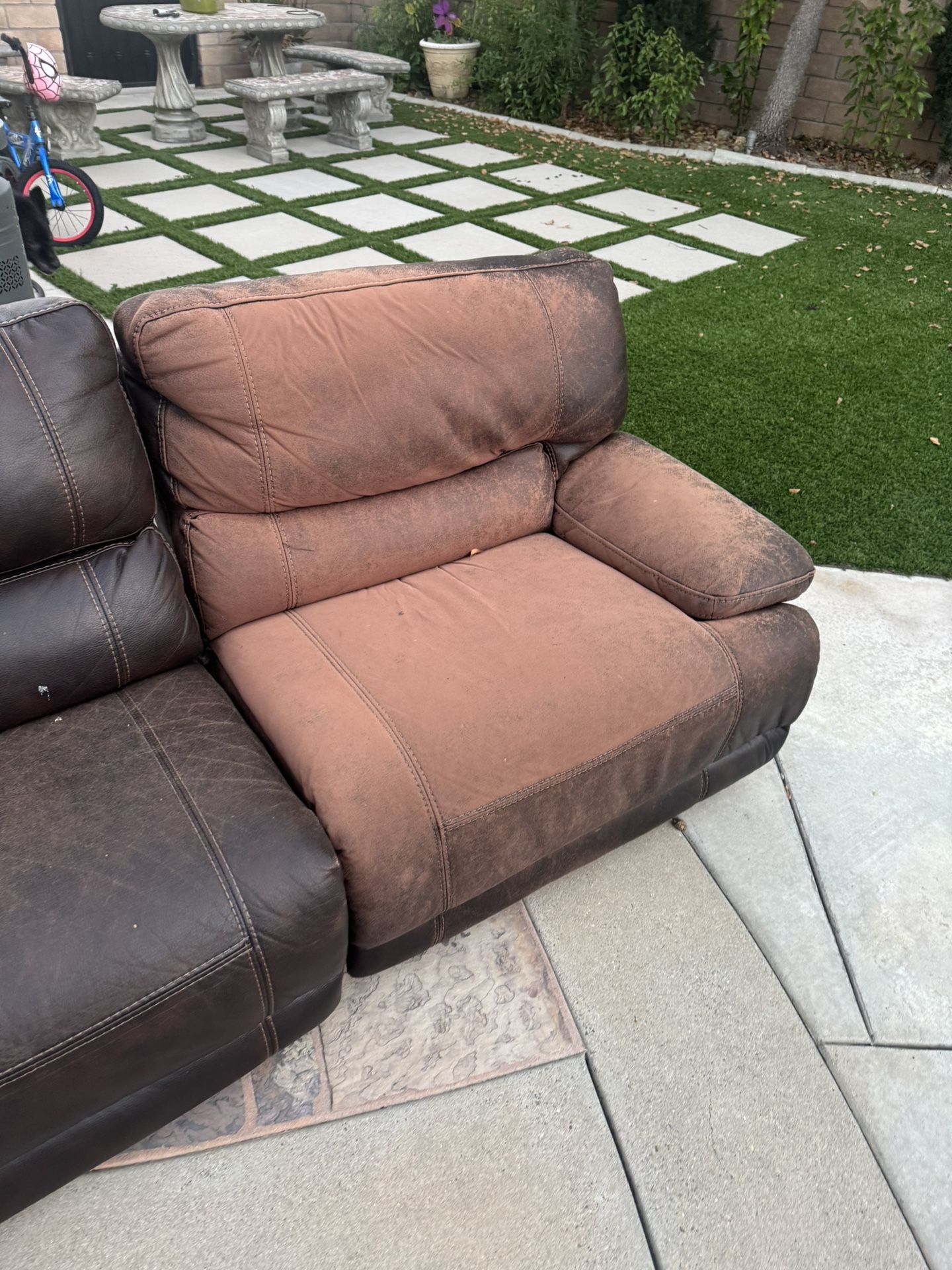 Free Couch!