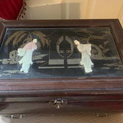 Dresser Box