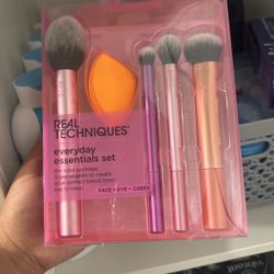 Real Techniques Brush Set 