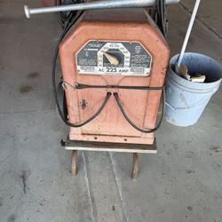 120 & 220 volts 225 AMP 