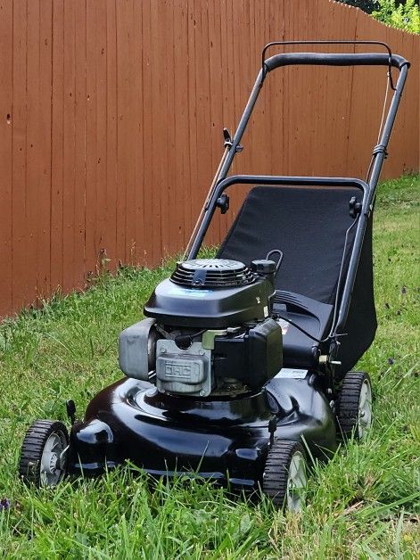 MTD/Honda Push Lawn Mower!