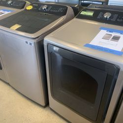 New Scratch And Dent Top Load Washer And  Gas Dryer Set 6 Months Warranty .