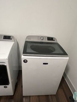 Maytag Smart Washer And Dryer Set !