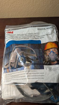 3M Rugged Comfort Quick Latch Half Facepiece Reusable Respirator 6502QL, Gases, Vapors, Dust, Medium