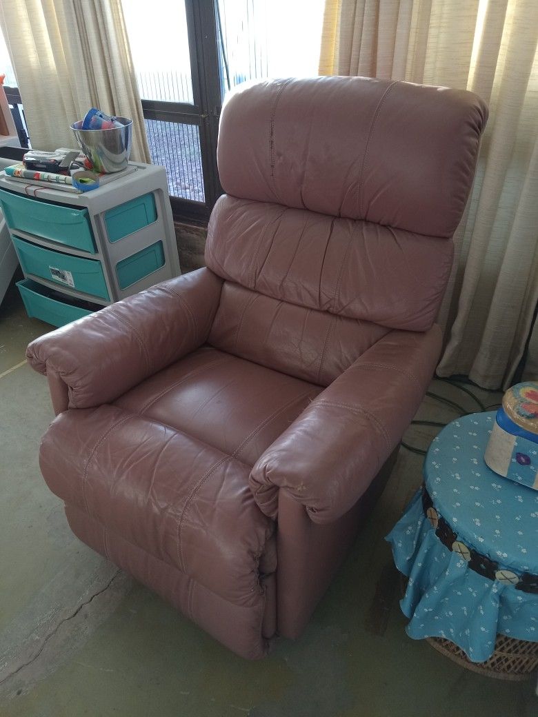 Lane Lazyboy Swivel Rocker Recliners for Sale in Mesa, AZ OfferUp