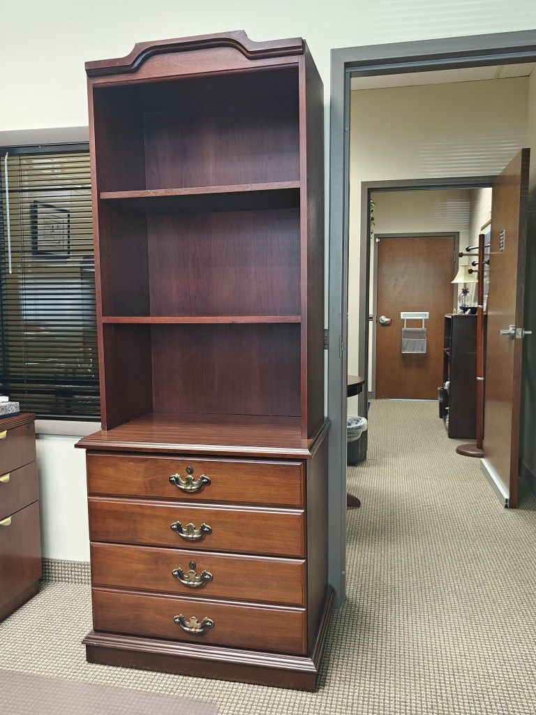 File Cabinet With Hutch
