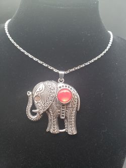 Elephant lover necklace
