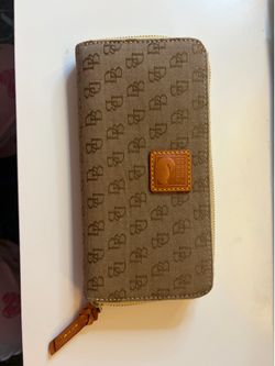 Dooney and Bourke wallet
