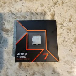 AMD Ryzen 7 9700X