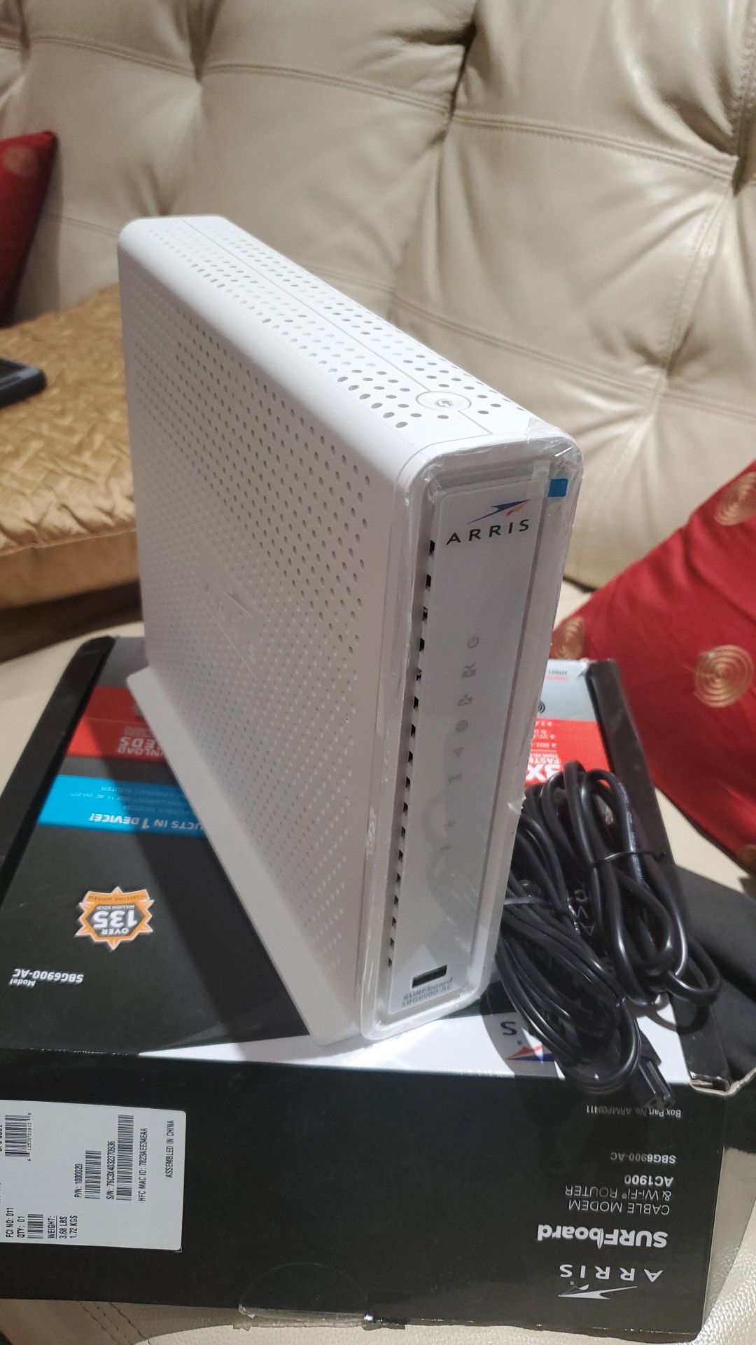 Arris surfboard cable modem wi-fi router