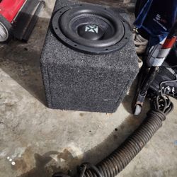 10” Subwoofer w/ Box + 2000W Monoblock Amp – Complete Car Audio Setup – $250 OBO