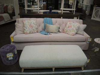 Paladin High Point Showroom Sofa