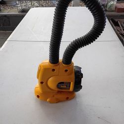 DEWALT 18 VOLT DW919RECHARGEABLE LIGHT 