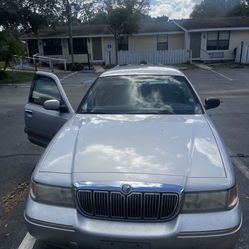 2002 Mercury Grand Marquis