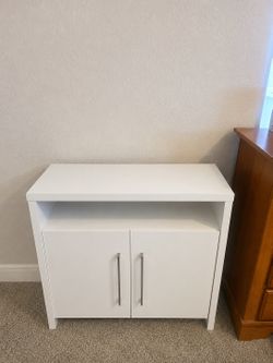 White storage Cabinet