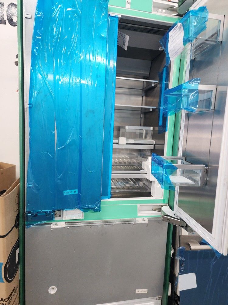 Thermador Built In 36 Inch Wide Panel Ready