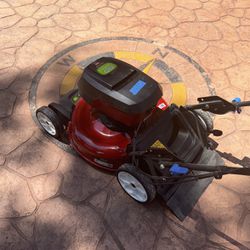60V Max* 21 in. (53cm) Recycler® Self-Propel w/SmartStow® Lawn Mower 