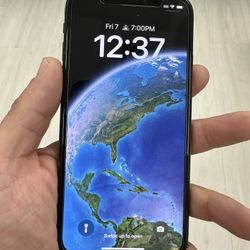 iPhone X 256GB Unlocked W/ New Tempered Glass And Charger!