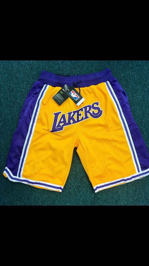 lakers shorts nike lebron