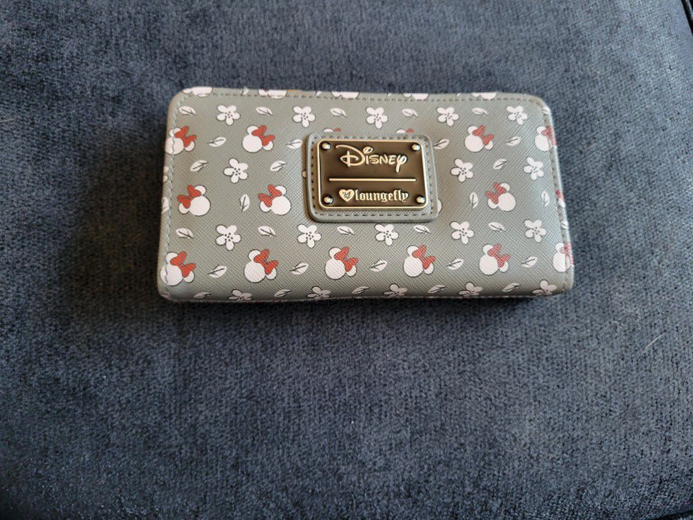 NWOT Disney Loungefly Minnie Mouse Gray Print Bi-Fold Zipper Wallet