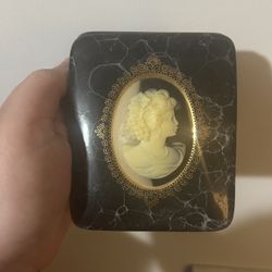 Vintage Style Cameo Trinket Box