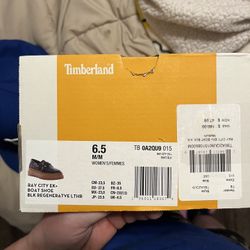 Timberlands Sz 6.5W / 5Y 